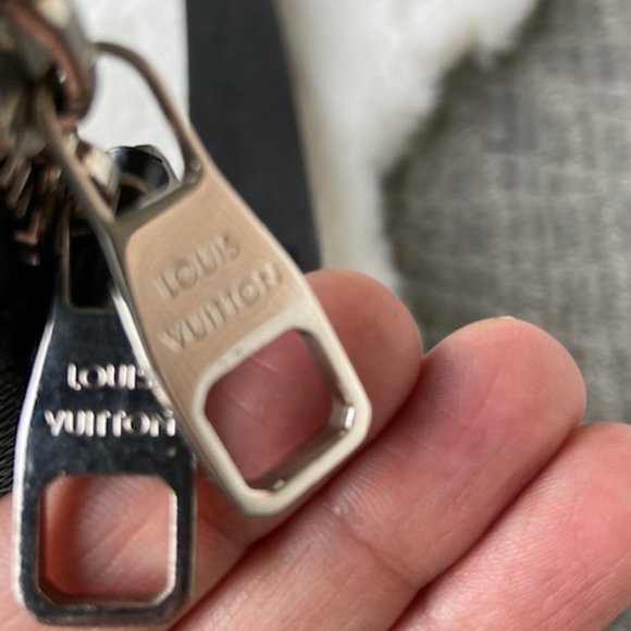 Men’s Bag Louis Vuitton Damier Graphite Laptop Bag - Picture 5 of 15